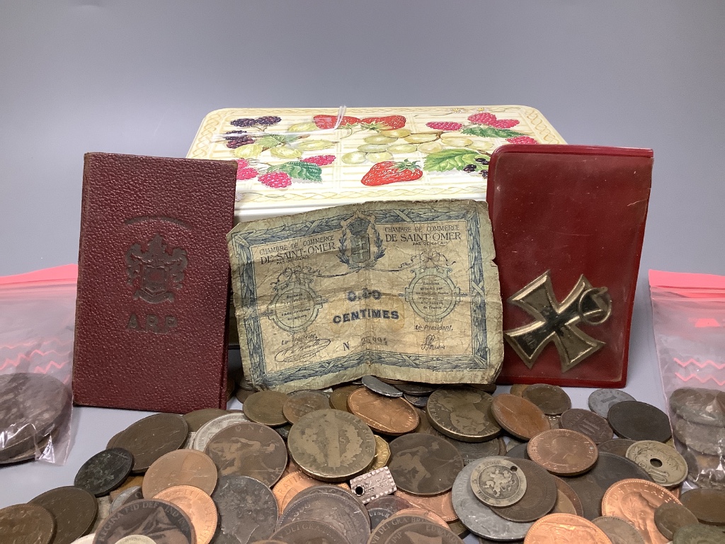 A German 1913-1914 Iron Cross 2nd Class, a Lusitania medallion and a collection of miscellaneous coins and tokens